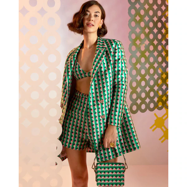 Одежда в стиле сериала «Эмили в Париже»