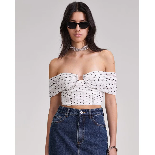 Одежда в стиле сериала «Эмили в Париже»